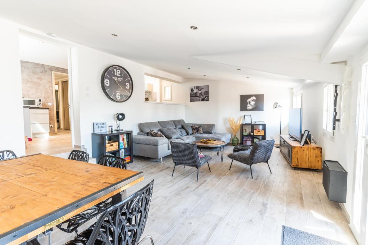 Superbe Appartement Avec Terrasse Sur Les Toits Маноск Экстерьер фото